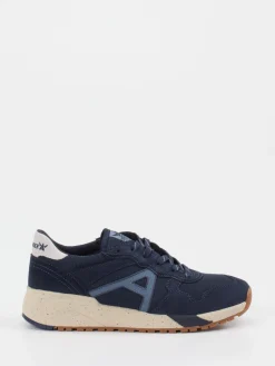 – Retro-Sneaker aus Velours und Mesh*Allrounder