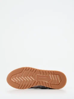 – Retro-Sneaker aus Veloursleder*Ambitious Outlet