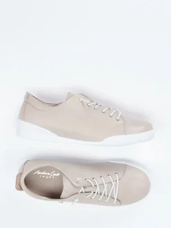 – Sneaker aus Kalbleder in*Andrea Conti Outlet