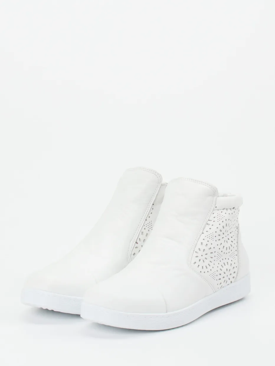 – Stiefelette aus Kalbleder*Andrea Conti Sale