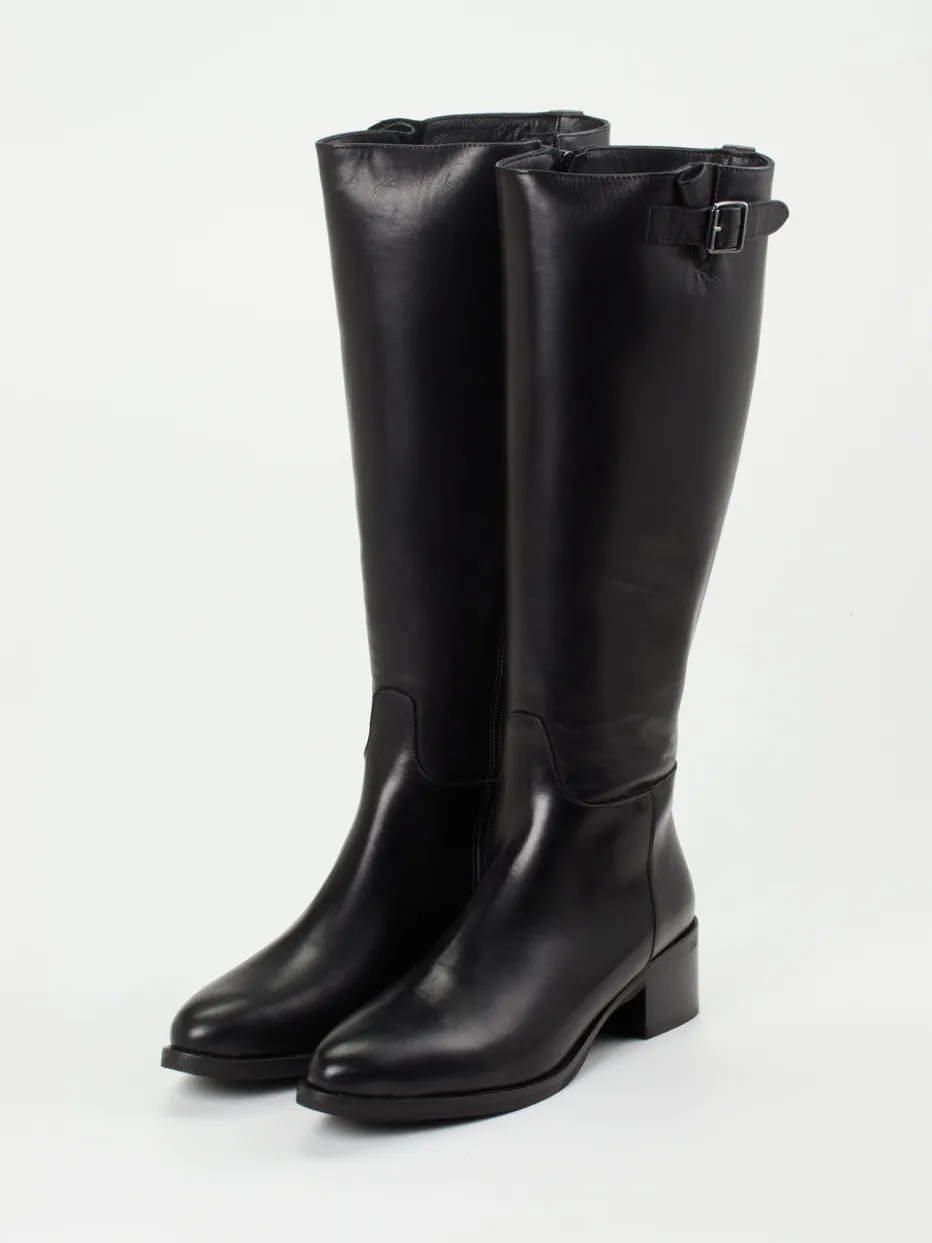 – Kniehohe Stiefel aus Kalbleder*Andrea Puccini Sale