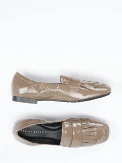 Damen Andrea Puccini – Loafer aus Lackleder in Taupe