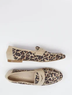 – Loafer aus Kalbleder mit Leomuster*Andrea Puccini New