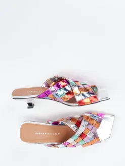 – Mules aus Metallicleder mit Flechtstruktur*Andrea Puccini Online