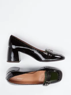 – Pumps aus Lackleder in Schwarz-Grün*Andrea Puccini Outlet