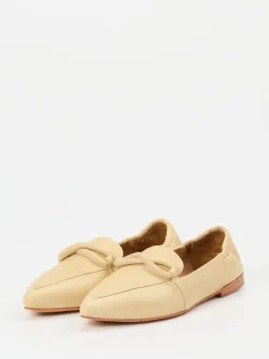 Damen Andrea Puccini – Slipper aus Lammleder in Beige