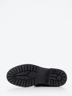 – Stiefeletten aus Veloursleder*Andrea Puccini New