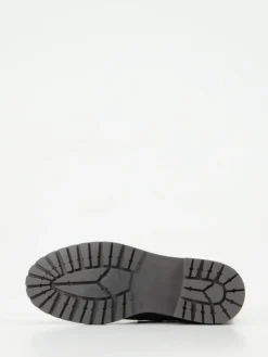 – Stiefelette aus Veloursleder*Andrea Puccini