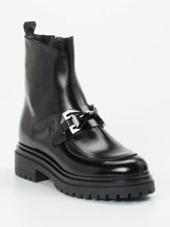 – Stiefelette aus Hochglanzleder*Andrea Puccini Outlet