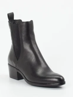 – Chelsea Stiefelette aus Kalbleder*Andrea Sabatini