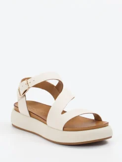 – Plateausandale aus Kalbleder creme*Andrea Sabatini