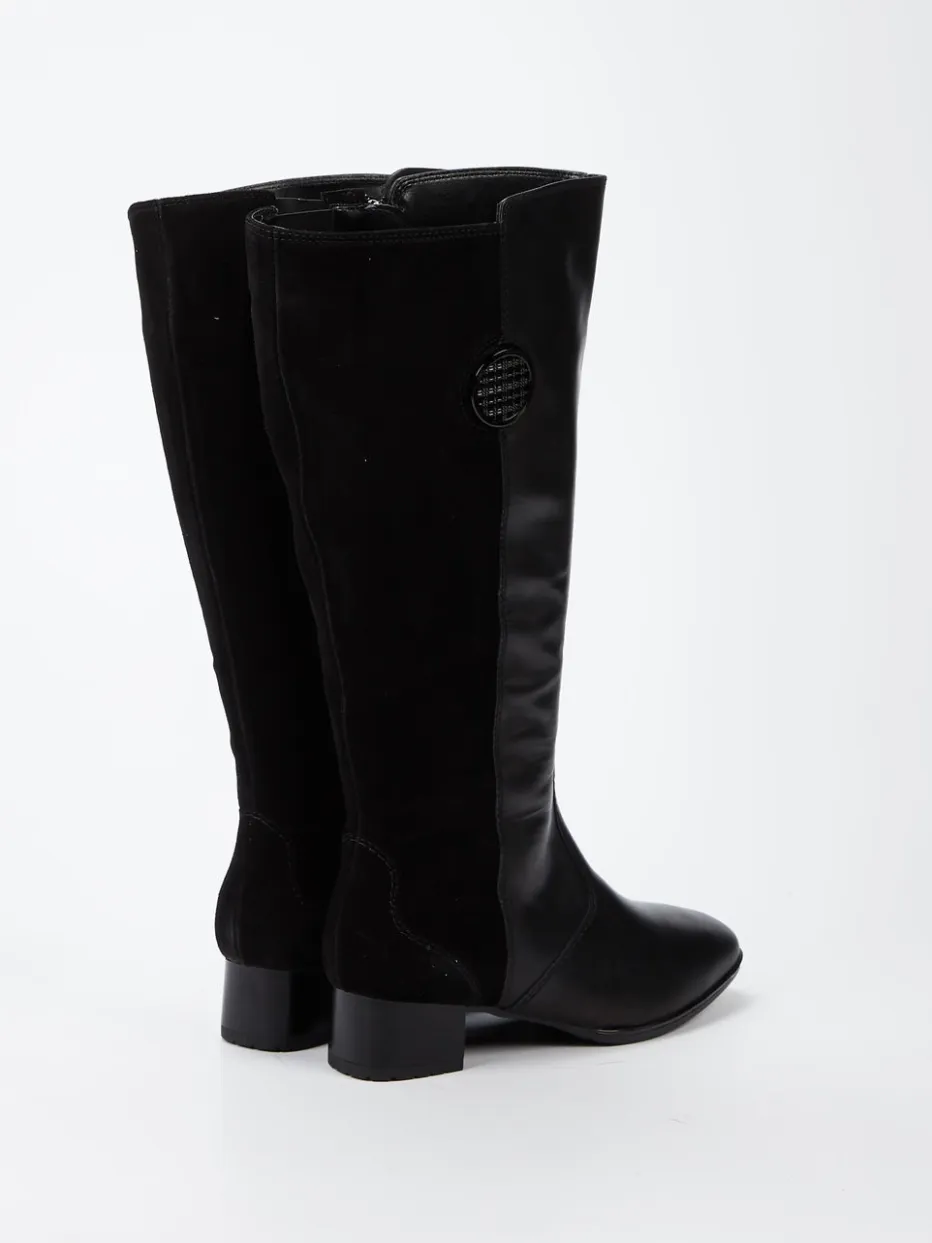 – Kniestiefel aus Kalbleder und Veloursleder*Ara Best