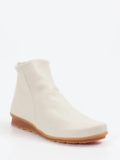 – Stiefelette aus genarbtem Leder cremeweiß*Arche