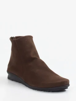 Damen Arche – Stiefelette aus Nubukleder schokoladen