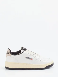 – Low-Top Sneaker aus Kalbleder Offwhite*Autry Discount