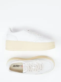 Damen Autry – Platform-Sneaker aus Leder -beige