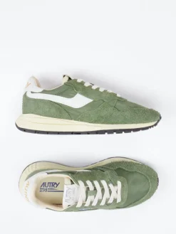 Damen Autry – Retro-Sneaker aus Veloursleder und Nylon oliv