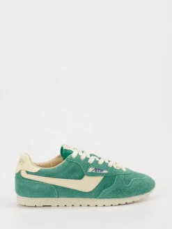 – Retro-Sneaker aus Veloursleder*Autry Hot