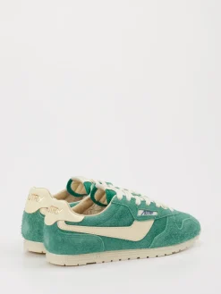 – Retro-Sneaker aus Veloursleder*Autry Hot