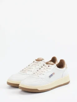Herren Autry – Sneaker aus Kalbleder in Offwhite