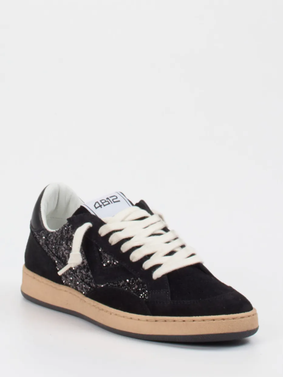 – Sneaker aus Veloursleder und Glitzertextil*4B12 Hot