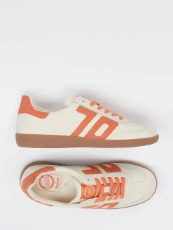 – Retro-Sneaker aus Kalbleder cremeweiß*Back 70 Online