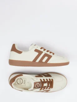 – Retro-Sneaker aus Kalbleder in*Back 70 Discount