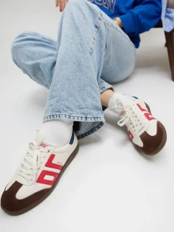 Damen Back 70 – Retro-Sneaker aus Velour/Leder creme