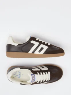 – Retro-Sneaker aus Veloursleder*Back 70 Clearance