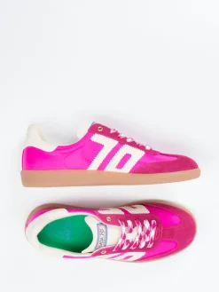 – Retro-Sneaker aus Veloursleder und Textil*Back 70 New