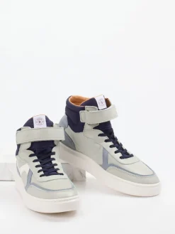 – High-Top Sneaker aus Kalbleder hell*Bisgaard Online