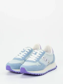– Retro-Sneaker aus Veloursleder Pastell*Blauer Hot