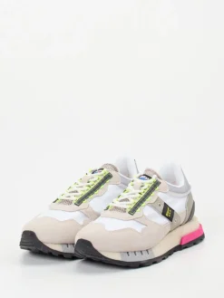 – Retro-Sneaker aus Veloursleder mit Neonakzent*Blauer Hot