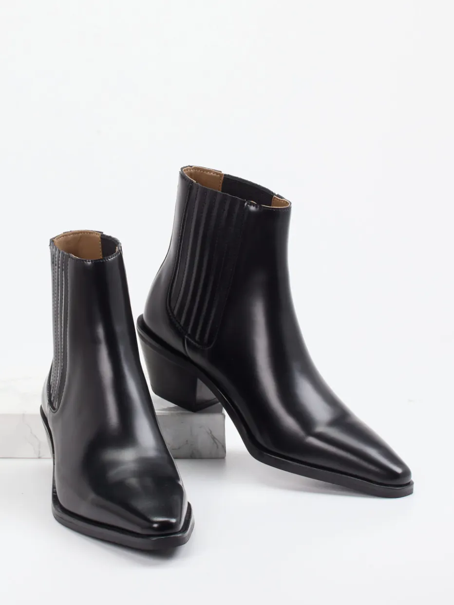 – Chelsea-Stiefeletten aus Glattleder*Boss Clearance