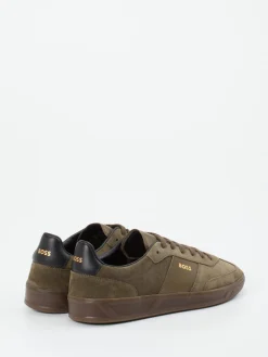– Sneaker aus Veloursleder Olivbraun*Boss