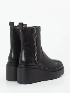 – Plateau-Stiefeletten aus Glattleder*CAFèNOIR New