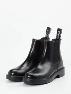 – Chelsea Boots aus Glattleder*Camper New