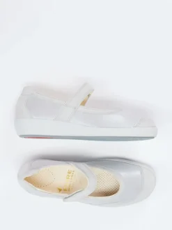 – Mary Janes aus Stretchleder hellgrau*Christian Dietz Online