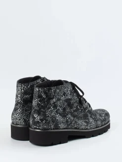 – Schnürboots aus geprägtem Leder*Christian Dietz Hot