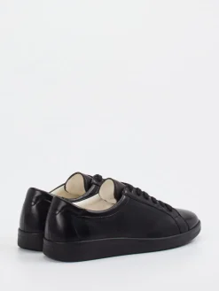 – Sneaker aus Lammleder*Christian Dietz