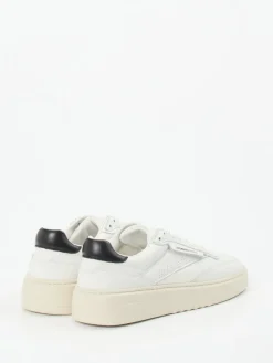 – Low-Top Sneaker aus Kalbleder Offwhite*Copenhagen Sale