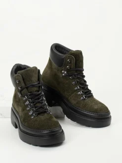 – Schnürboots aus Veloursleder Oliv*Copenhagen Discount