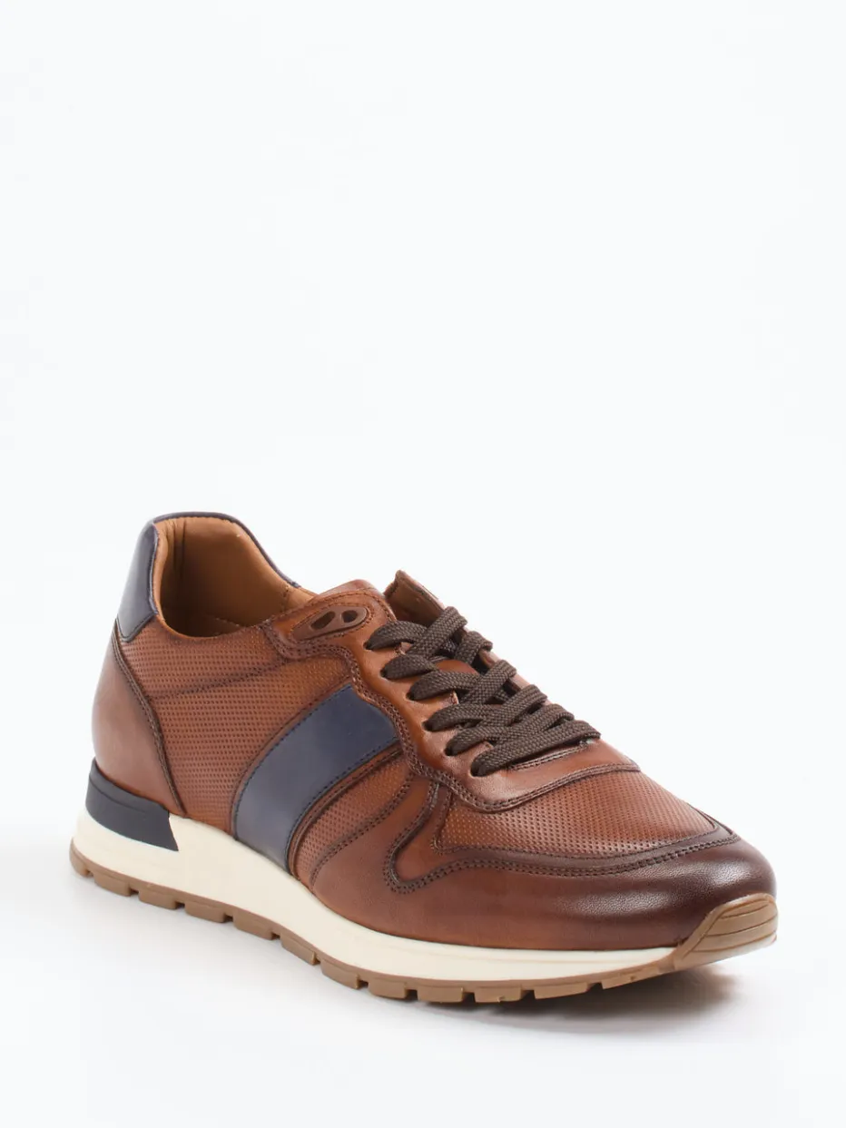 – Sneaker aus Glattleder Mittel*Daniel Kenneth New