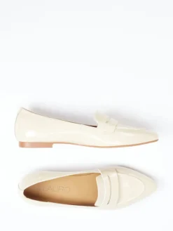 – Loafer aus Lackleder in Creme*Di Lauro New