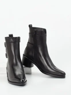 – Stiefeletten aus Kalbleder*Donna Carolina Best