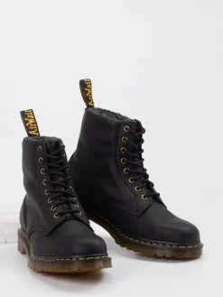 – Schnürboots aus Fettleder*Dr. Martens Sale