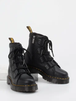 – Schnürboots aus Kalbleder*Dr. Martens Online