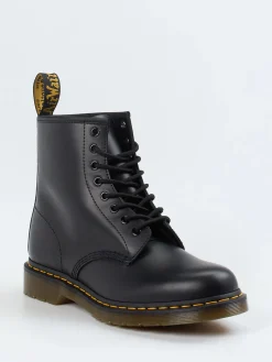 – Schnürboots aus Kalbleder*Dr. Martens Clearance