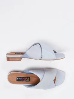 – Pantolette aus Lammleder in Hell*Everybody Hot