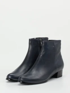 – Stiefelette aus Lammleder in Dunkel*Everybody Best